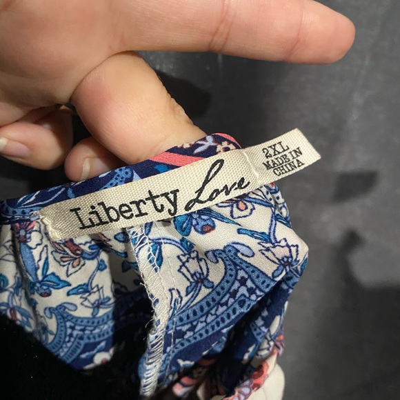 Liberty Love Top - Picture 5 of 5